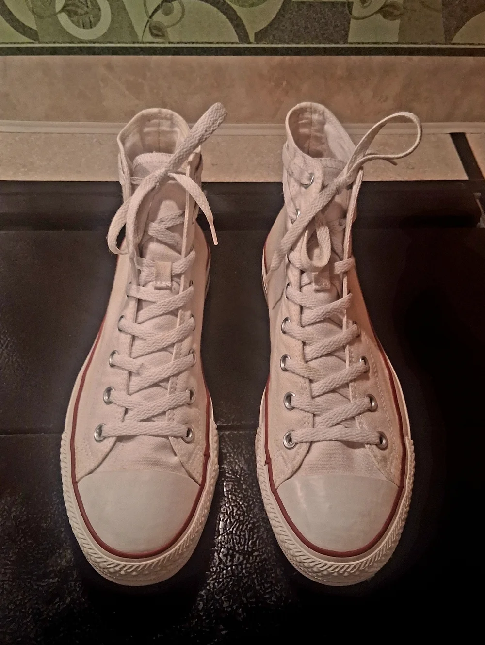 Converse Chuck Taylor All Star High Top - Optical White - Men’s 11 / Women’s 13 - Picture 2 of 7